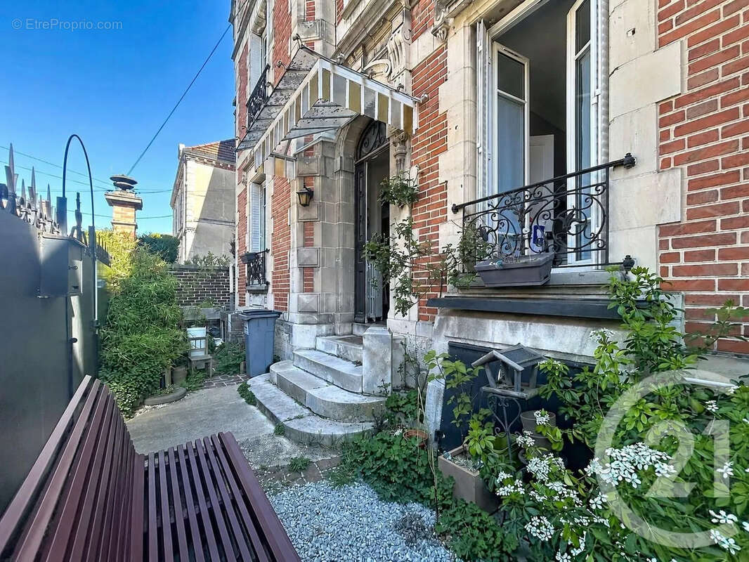 Maison 110 m² à Troyes  - photo 2
