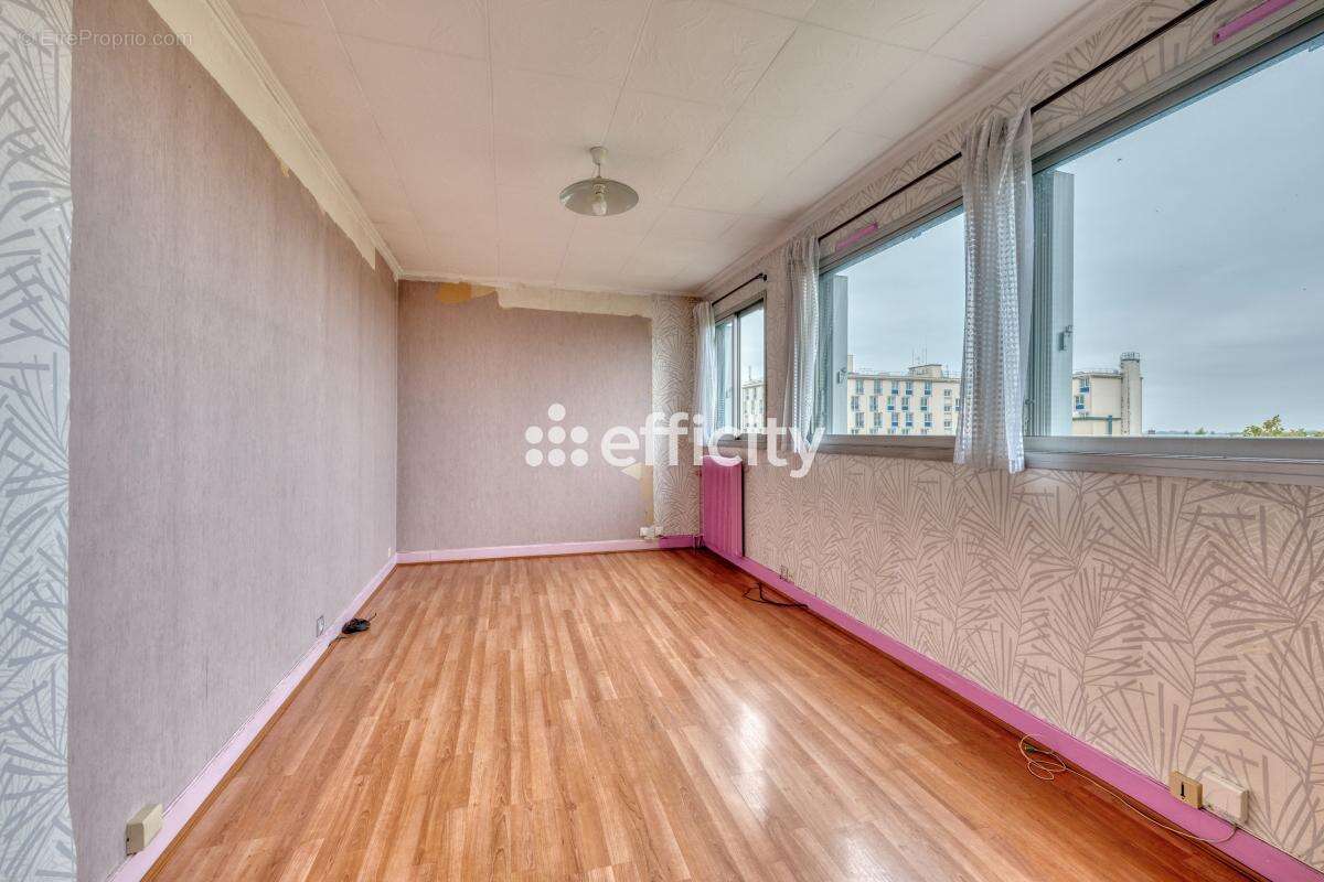 Appartement à LE BOURGET