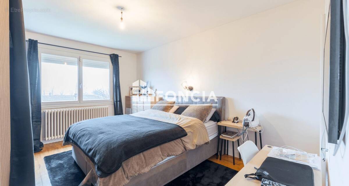 Maison à NEUVILLE-SUR-SAONE