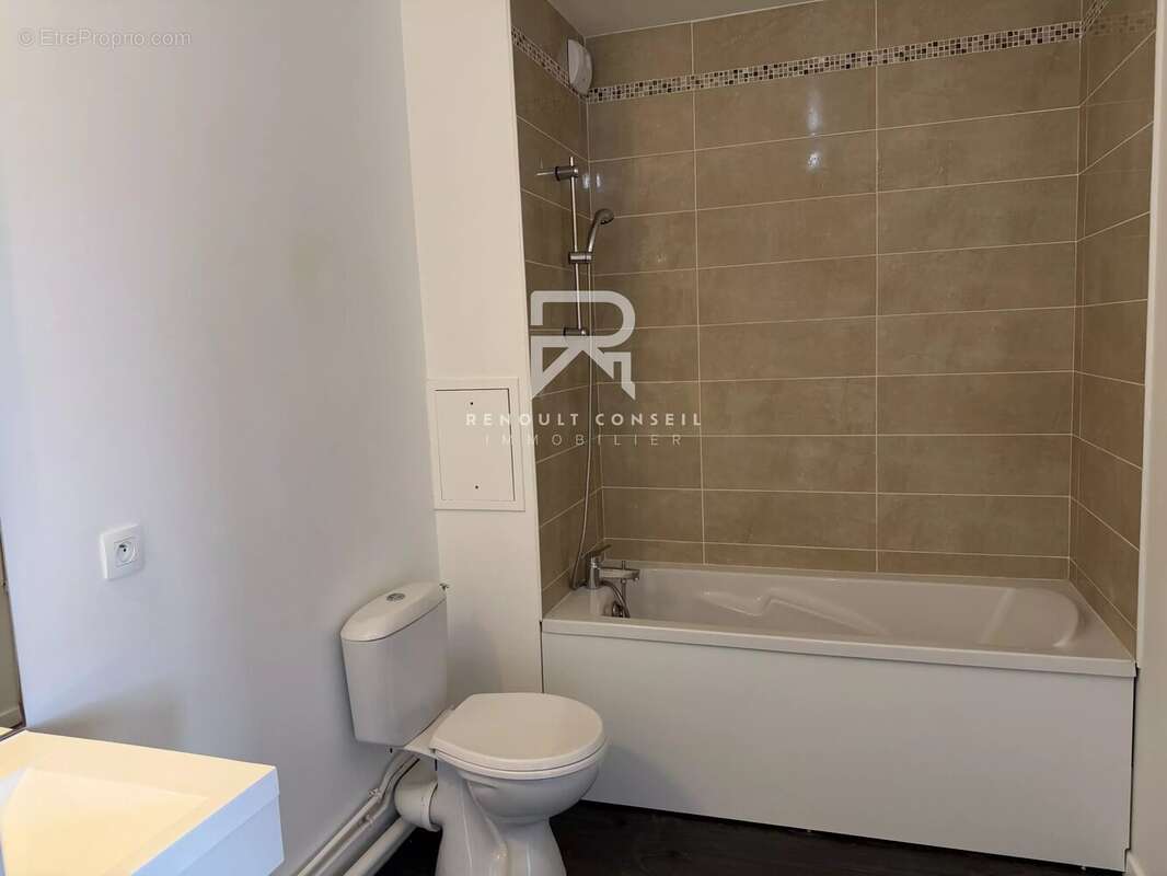 Appartement à SAINT-ETIENNE-DU-ROUVRAY
