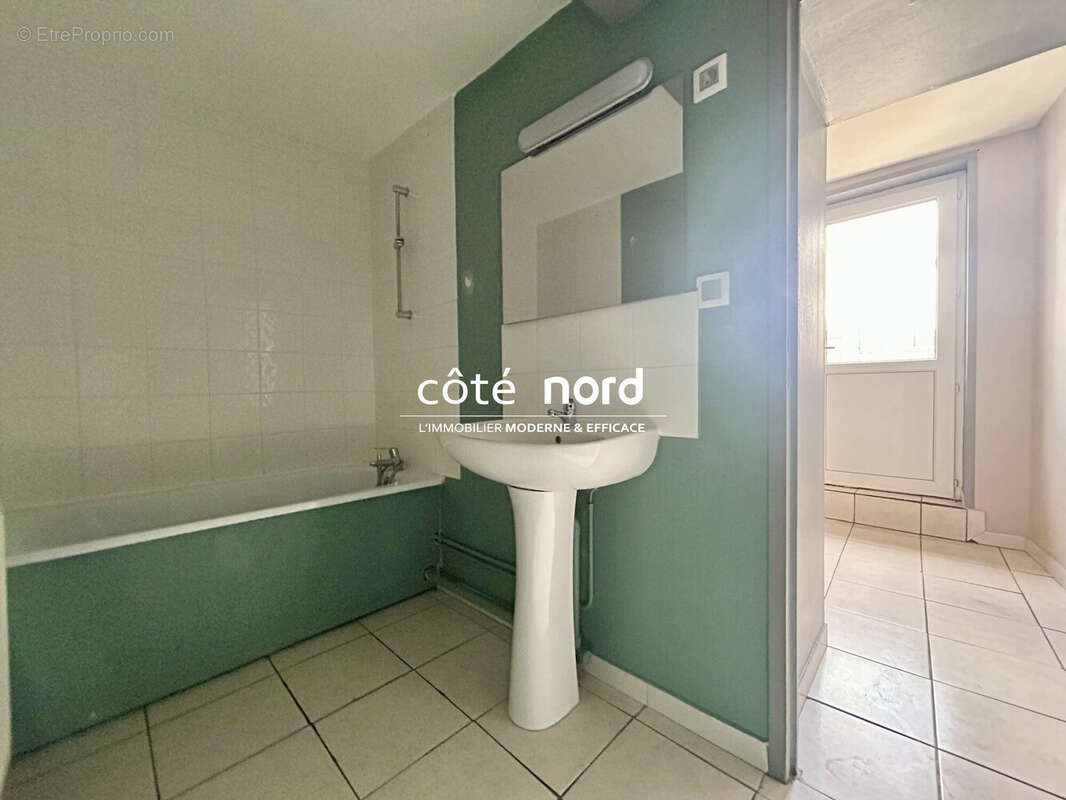 Maison à SAINT-BENIN