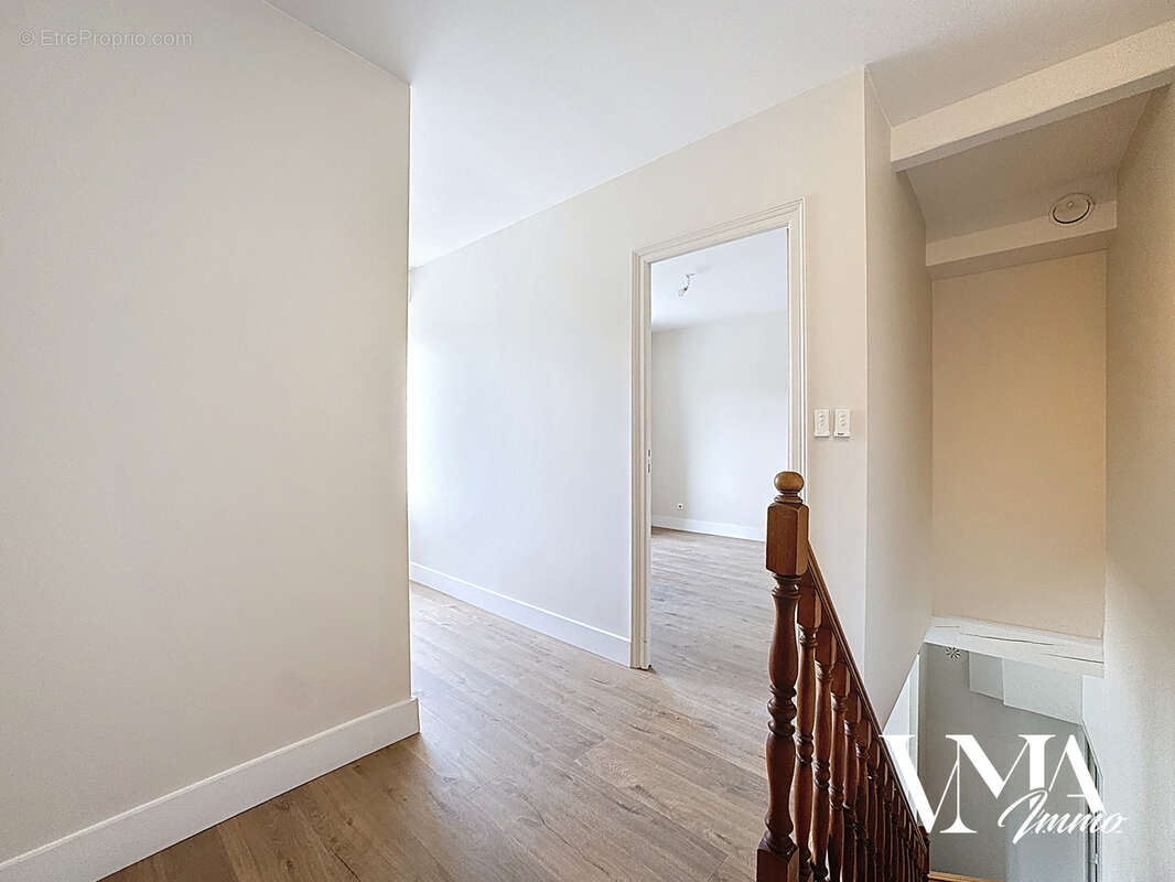 Appartement à LENTILLY