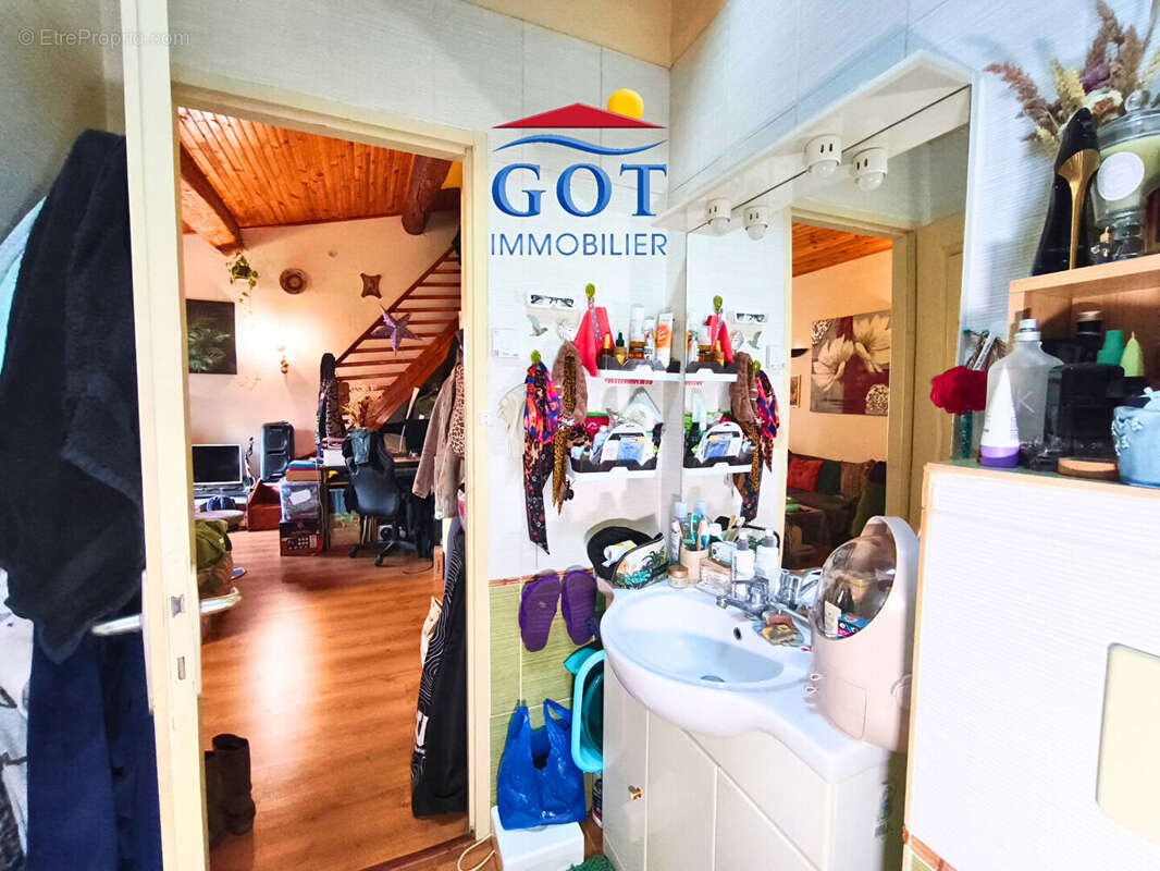 Appartement à SAINT-LAURENT-DE-LA-SALANQUE