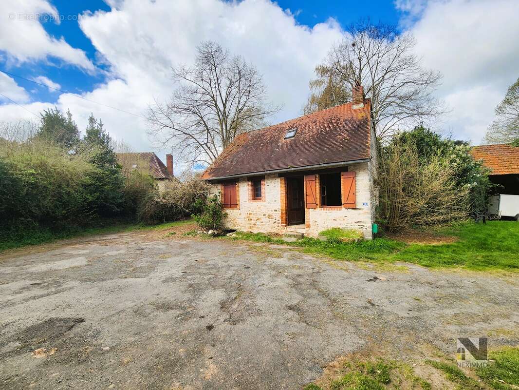 n°2 - Maison à JANAILHAC