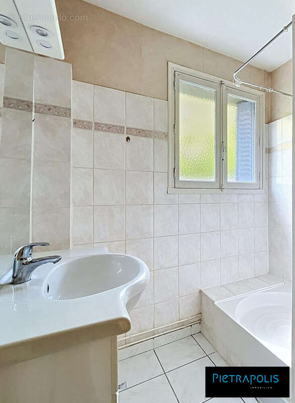 Appartement à OULLINS
