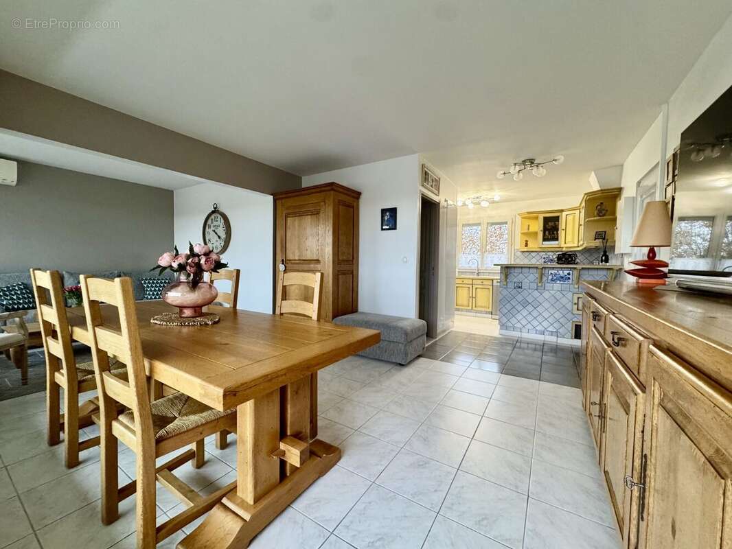 Appartement à SURVILLIERS