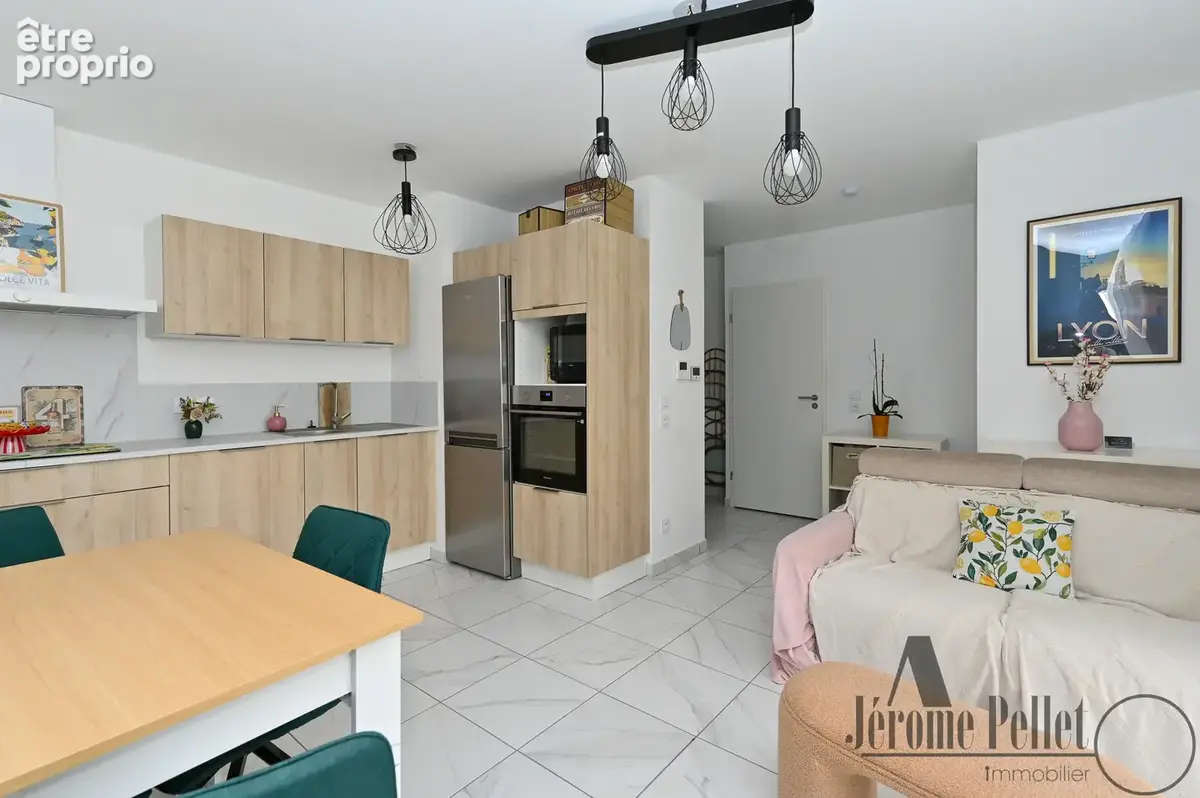 Appartement T2 avec terrasse et garage - Les Hauts de Bon Accueil, Vienne - photo 3