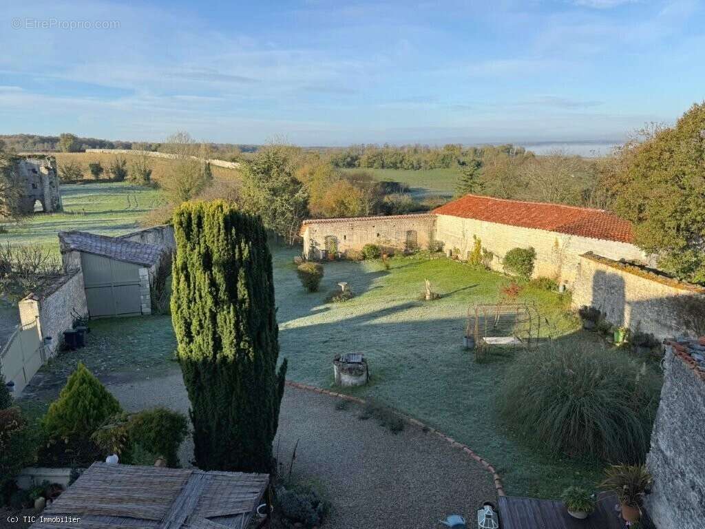 Magnifique Maison de Village 8 Minutes d'Aigre - photo 32