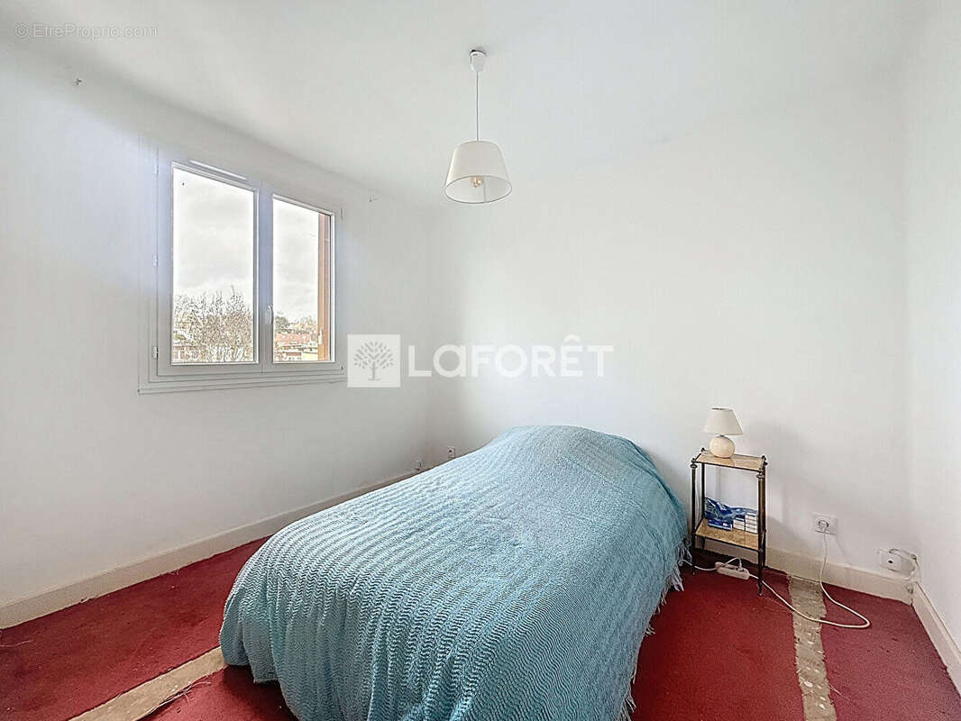 Appartement à LE PLESSIS-ROBINSON