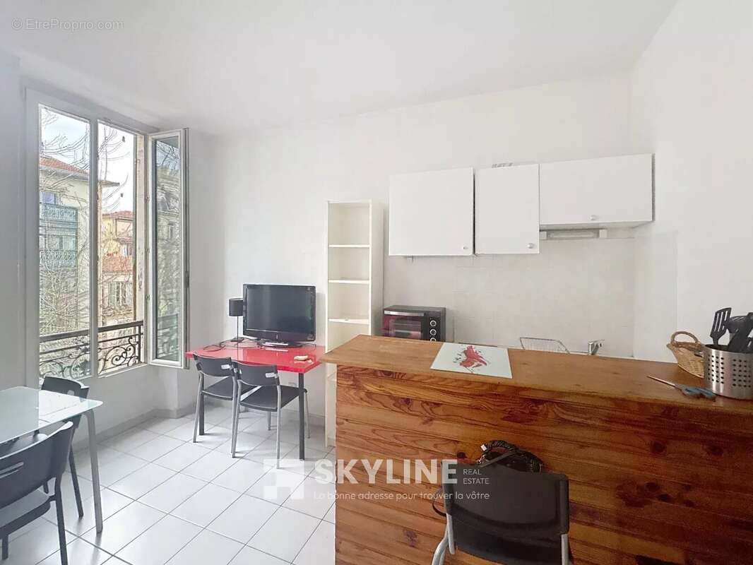Appartement à MARSEILLE-5E