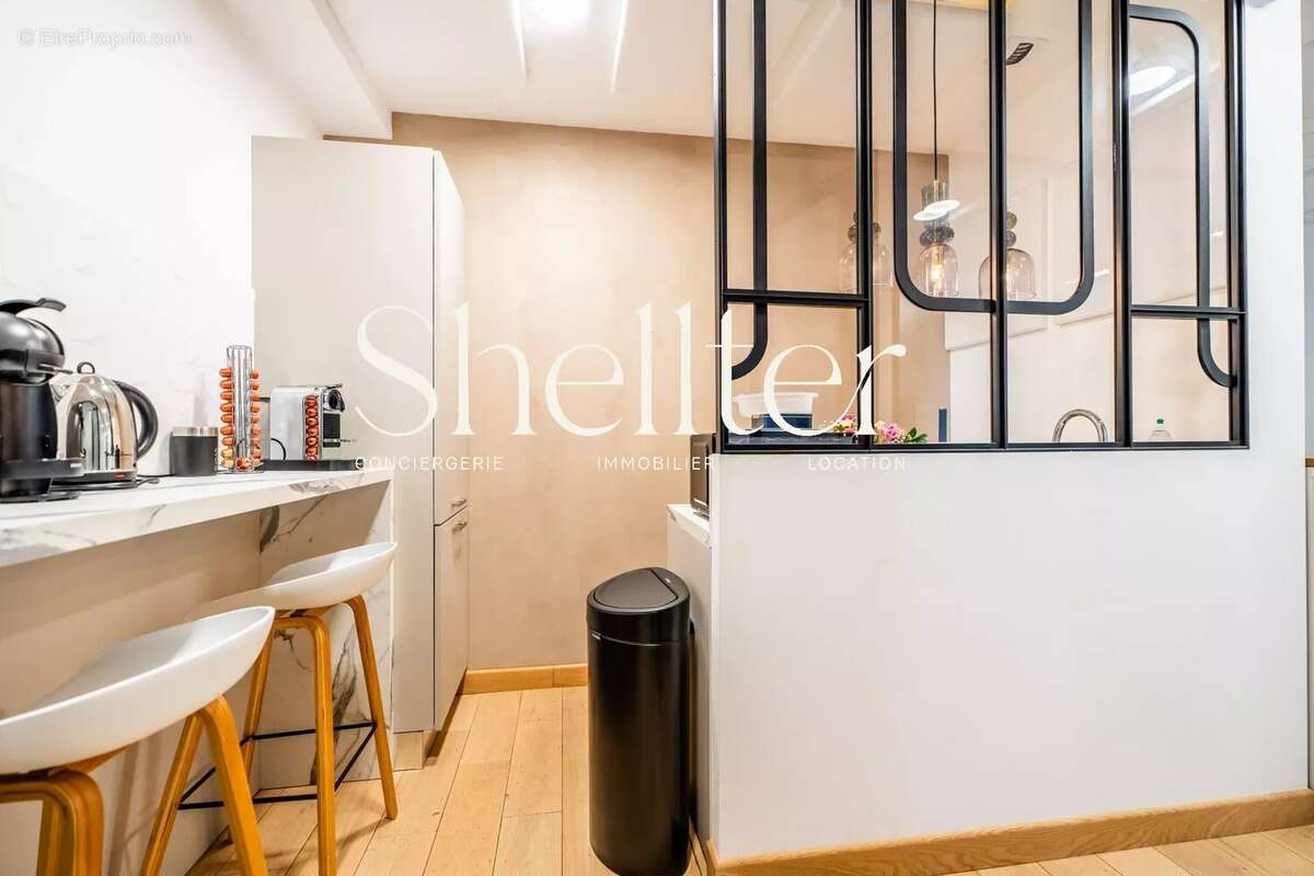 À vendre - Bureau de prestige 128 m² - Parking - Saint-Tropez - photo 6