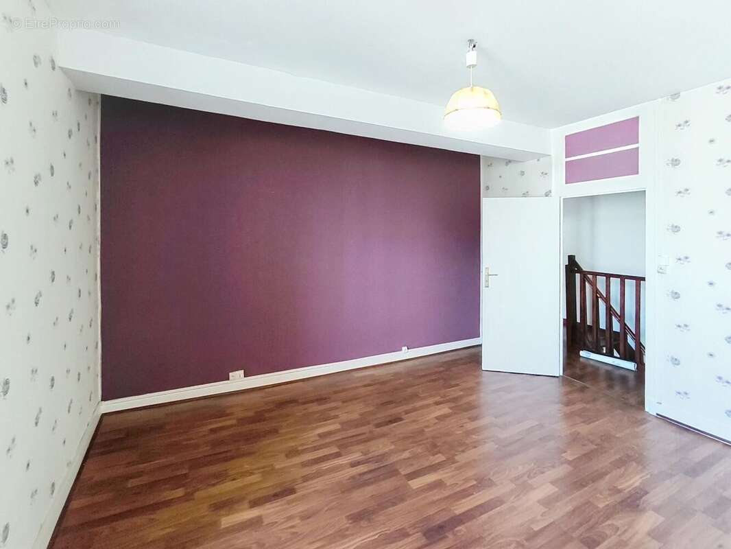 Maison 81 m² à Dampierre-Sur-Boutonne  - photo 4