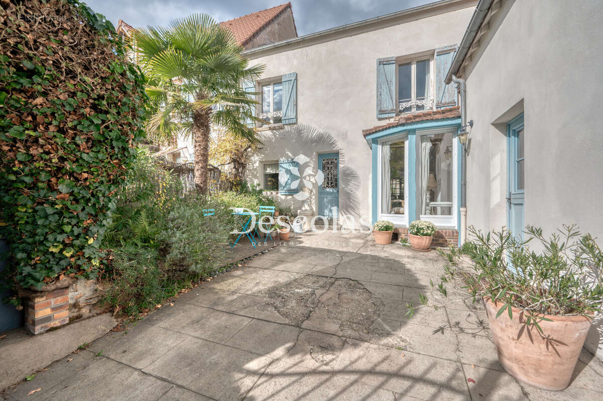 Maison à MAREIL-MARLY