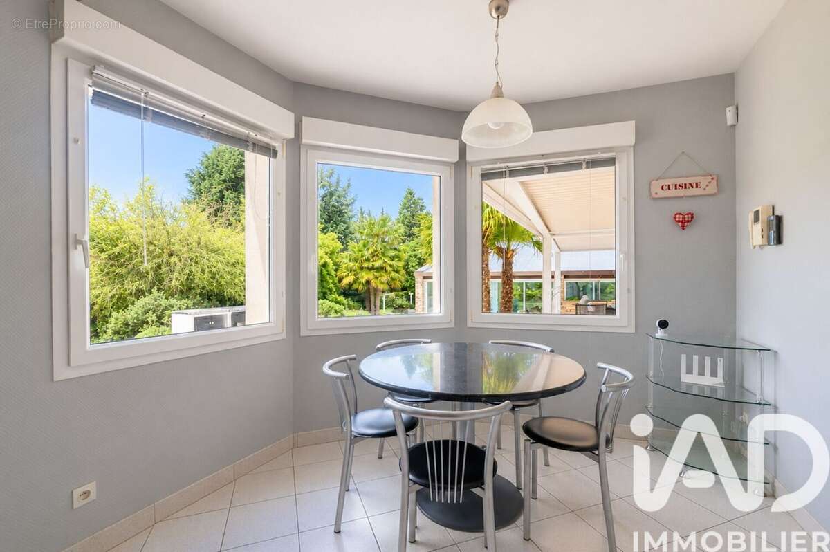 Photo 4 - Maison à YVRE-L'EVEQUE