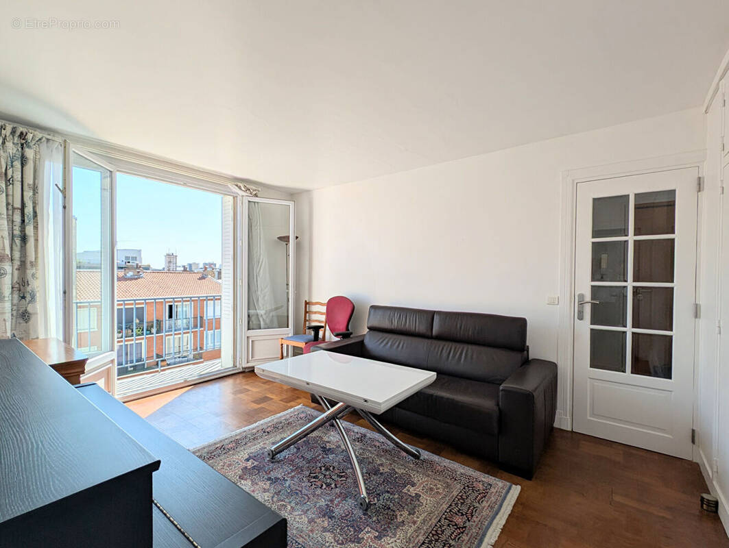 Appartement à ASNIERES-SUR-SEINE