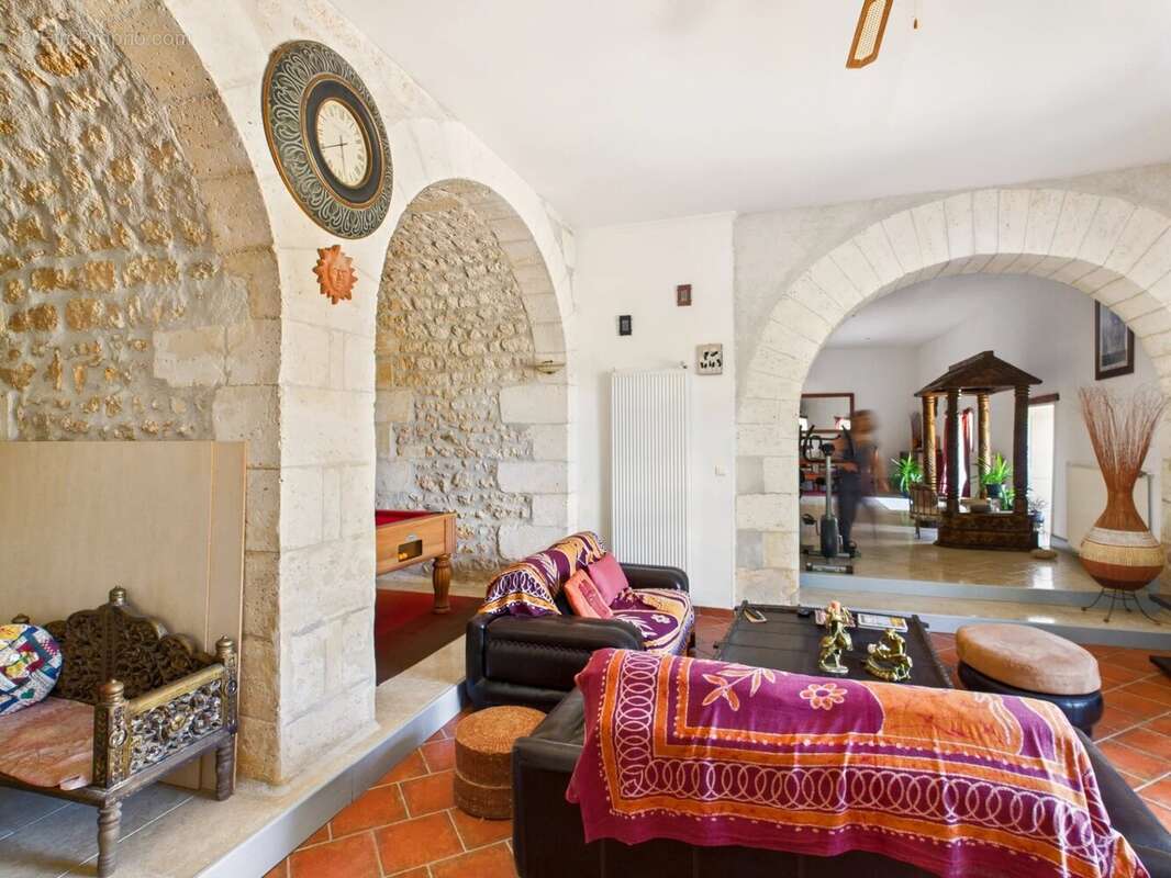 Maison de charme avec beaux volumes - photo 5