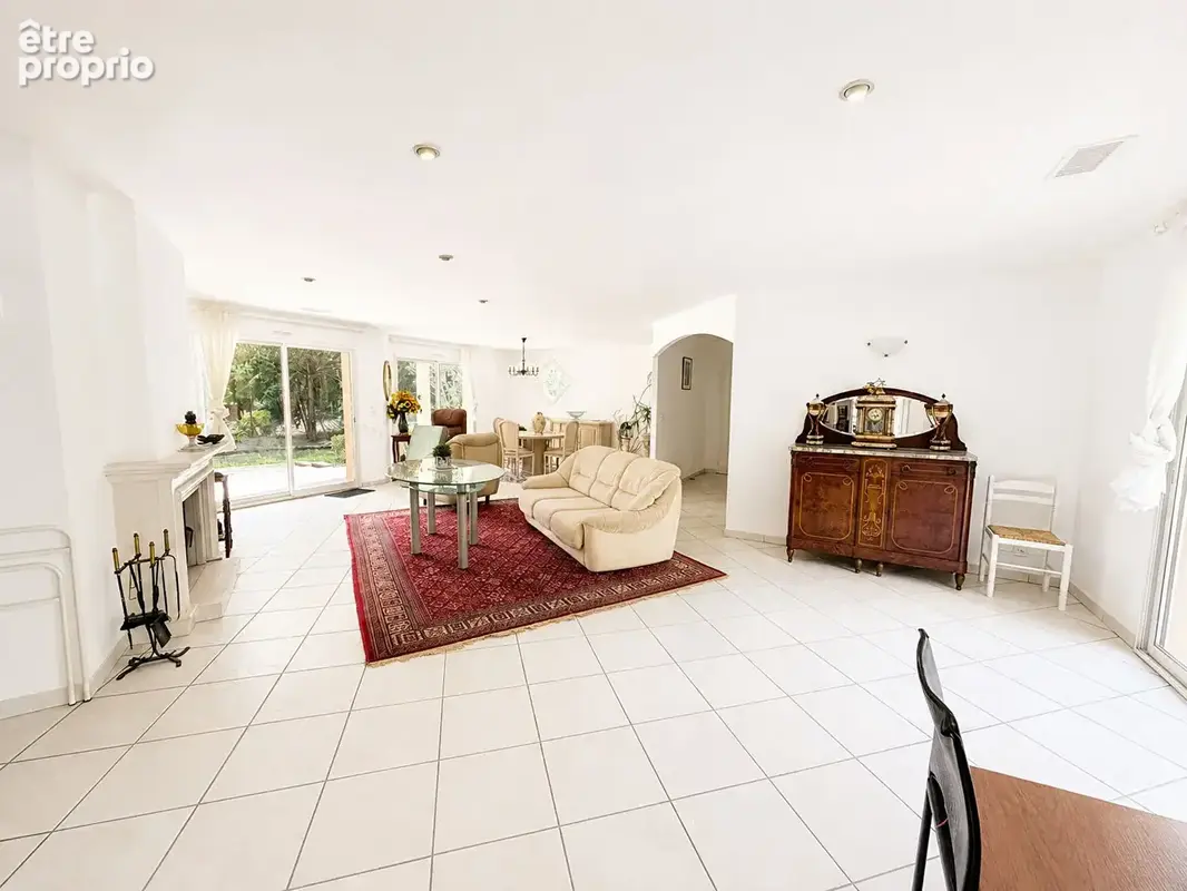 Maison de 133m2 - 6 212m2 de parcelle - double garage - photo 5