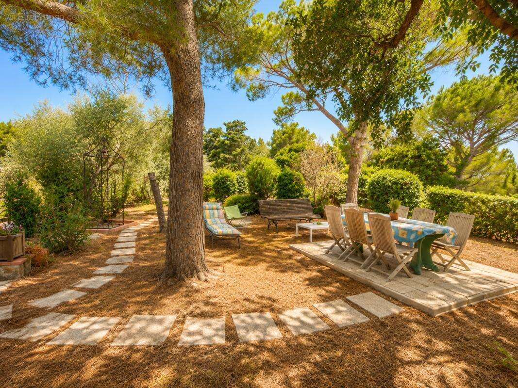 Maison 94 m² à La Seyne-Sur-Mer  - photo 3