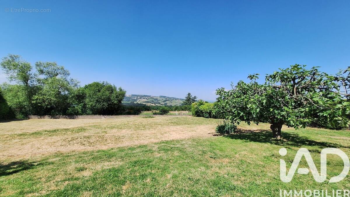 Photo 1 - Terrain à FLEURIEUX-SUR-L'ARBRESLE