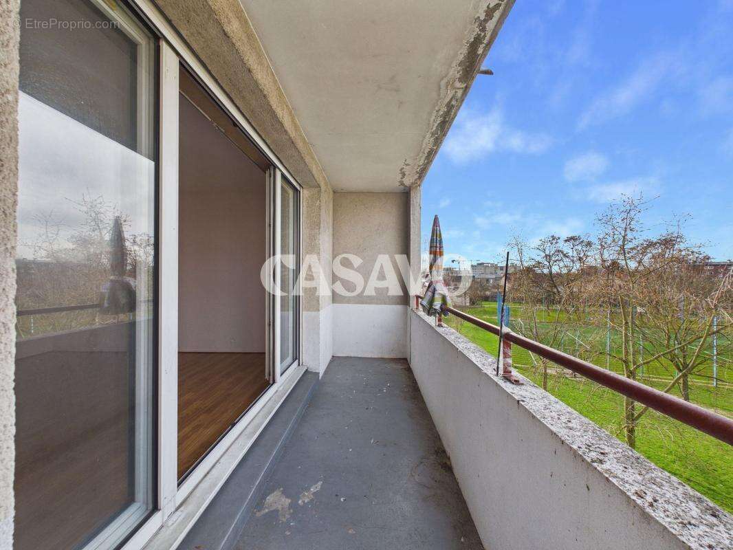 Appartement à LA COURNEUVE