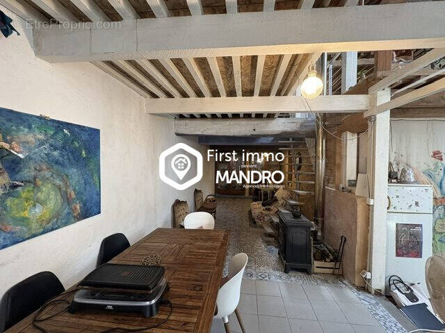 Maison à ESTAGEL