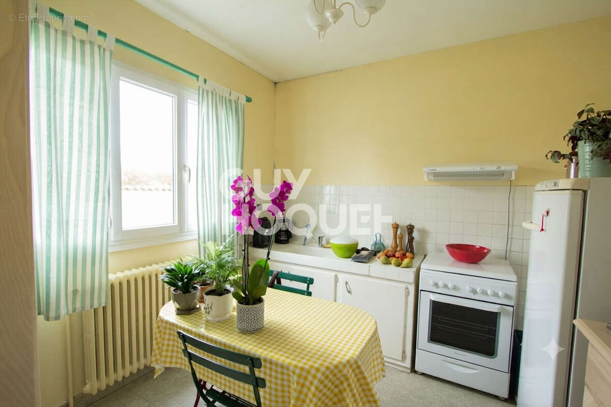 Maison individuelle à vendre SOREL MOUSSEL  Terrain de 660 m²  Garage - photo 4