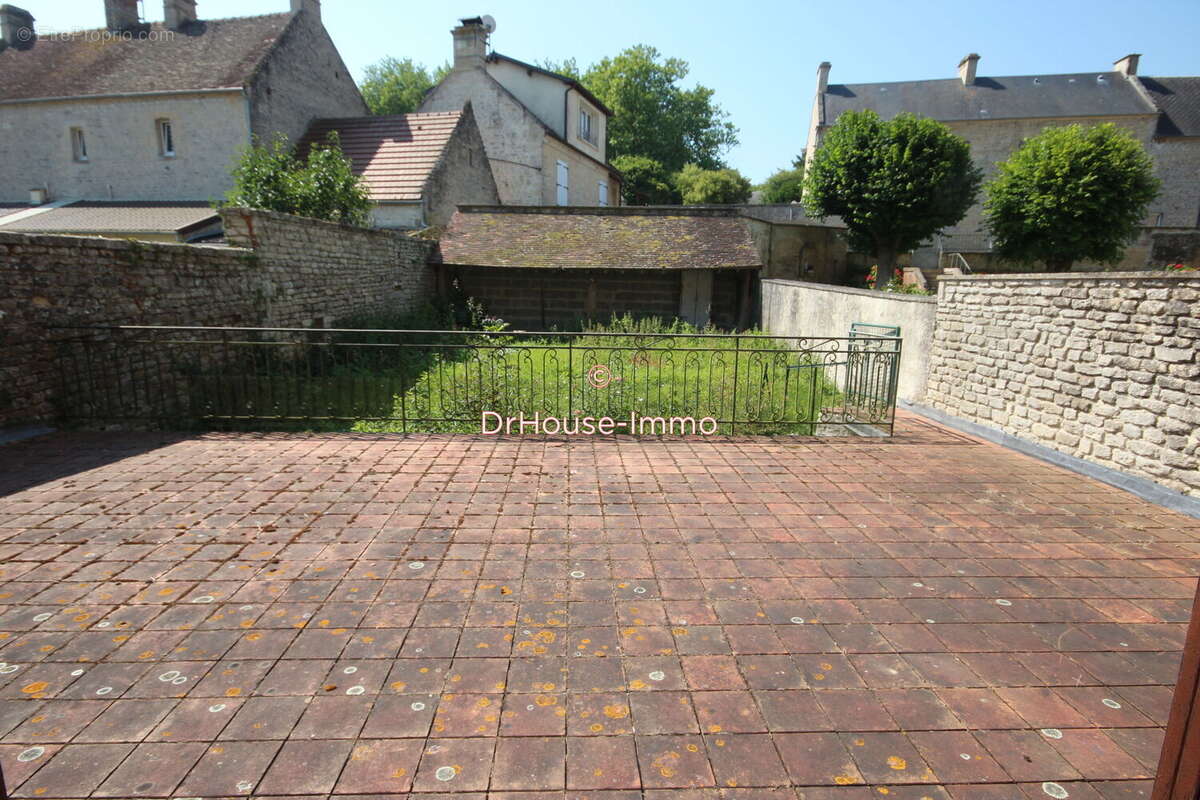 Maison à COURSEULLES-SUR-MER