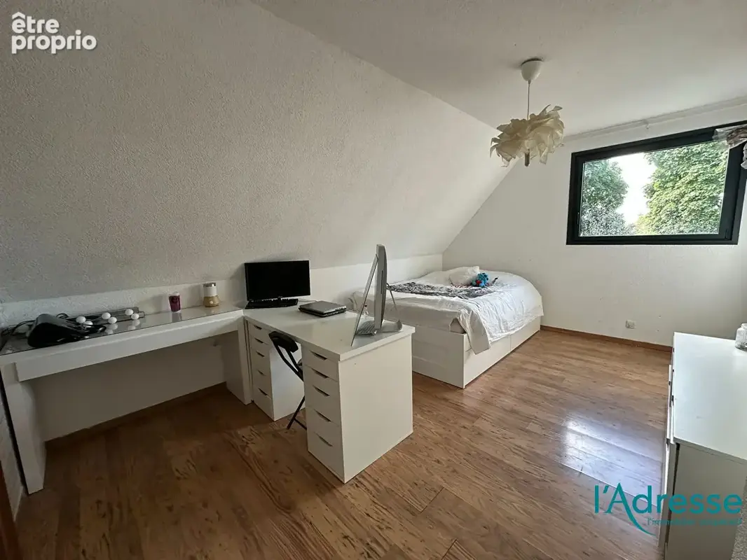 Maison de 192 m² avec 6 chambres - GARAGE double et DEPENDANCE - photo 11