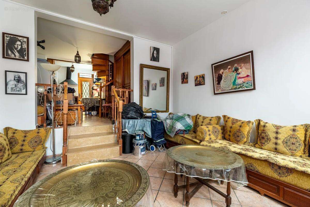 Appartement à PARIS-10E