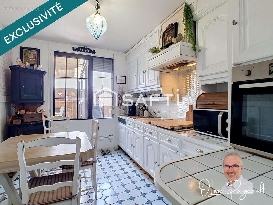 Photo 9 - Appartement à LYON-8E