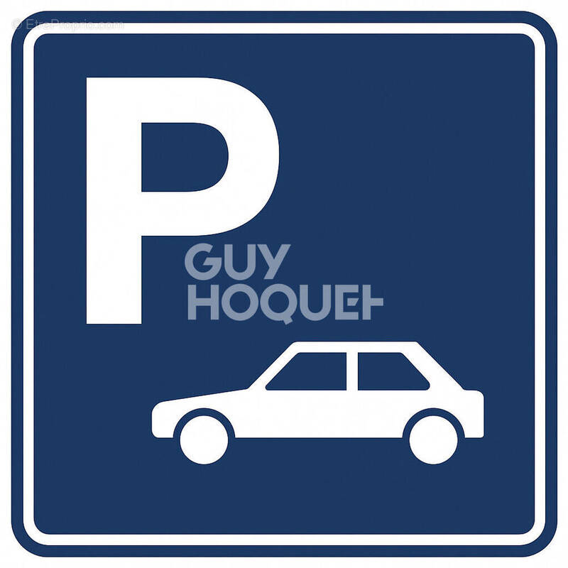 Parking en sous-sol à Massy · 12 000 €