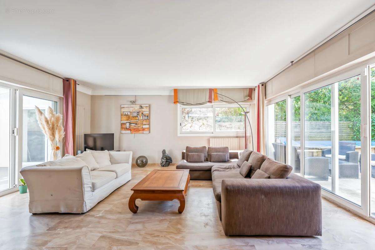 Maison à SAINT-CLOUD