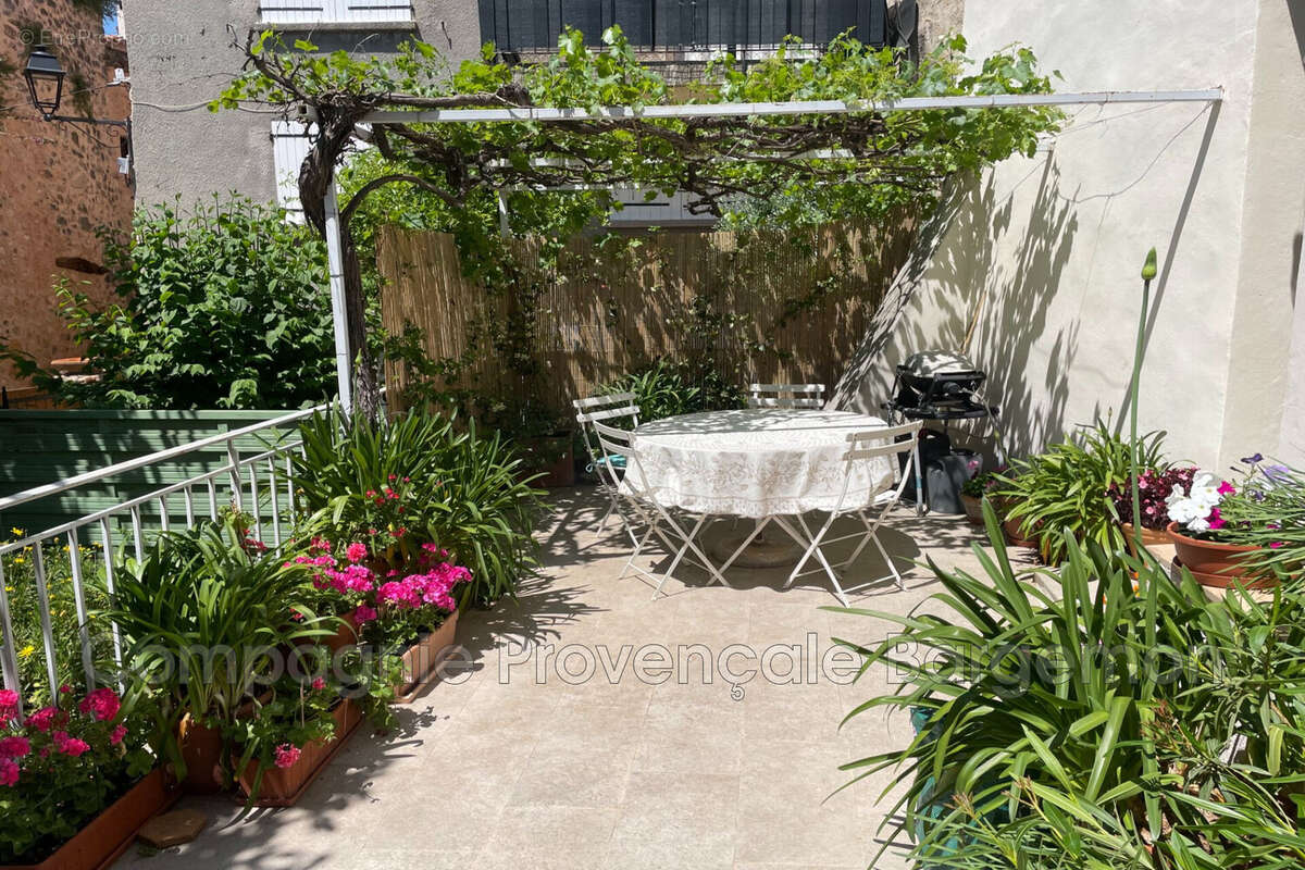 Appartement à BARGEMON