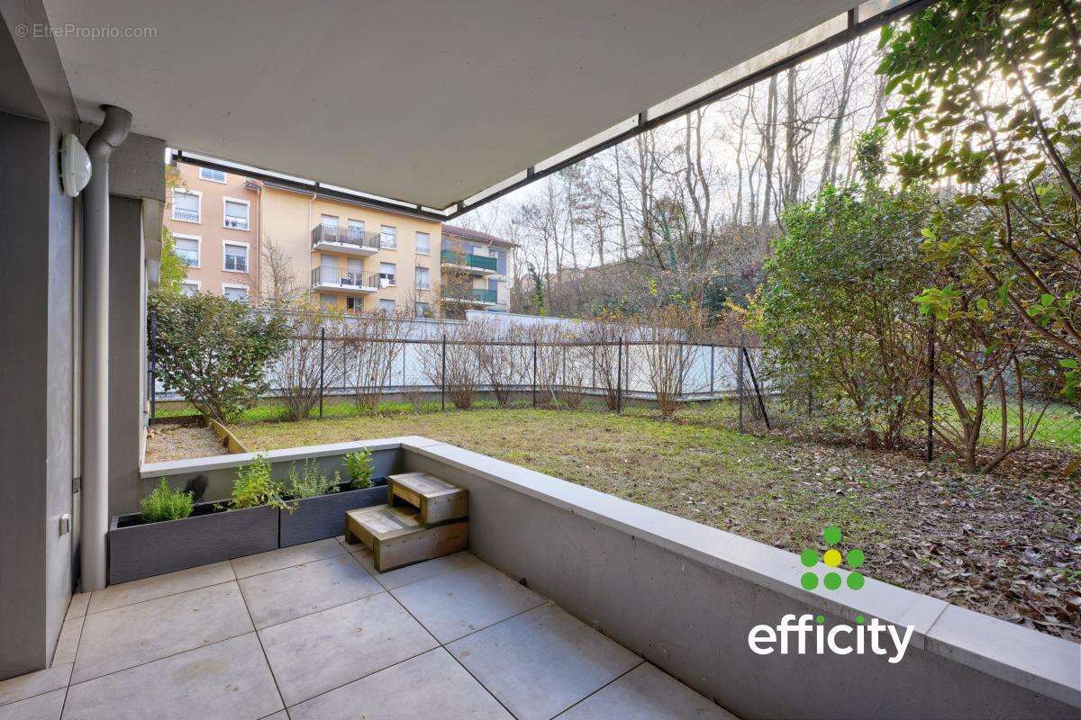 Appartement à OULLINS