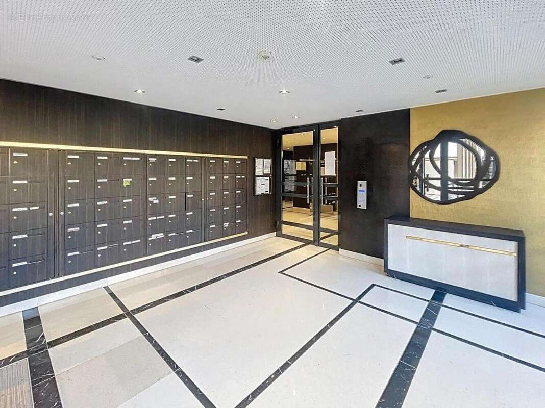 Photo 7 - Appartement à SURESNES