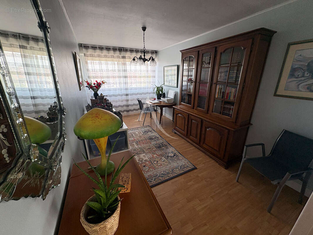 Appartement Tinqueux 5 pièce(s) 122.1 m2 - photo 4