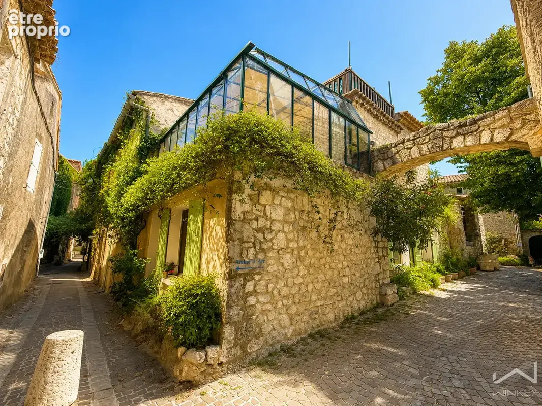 Maison à LA GARDE-ADHEMAR