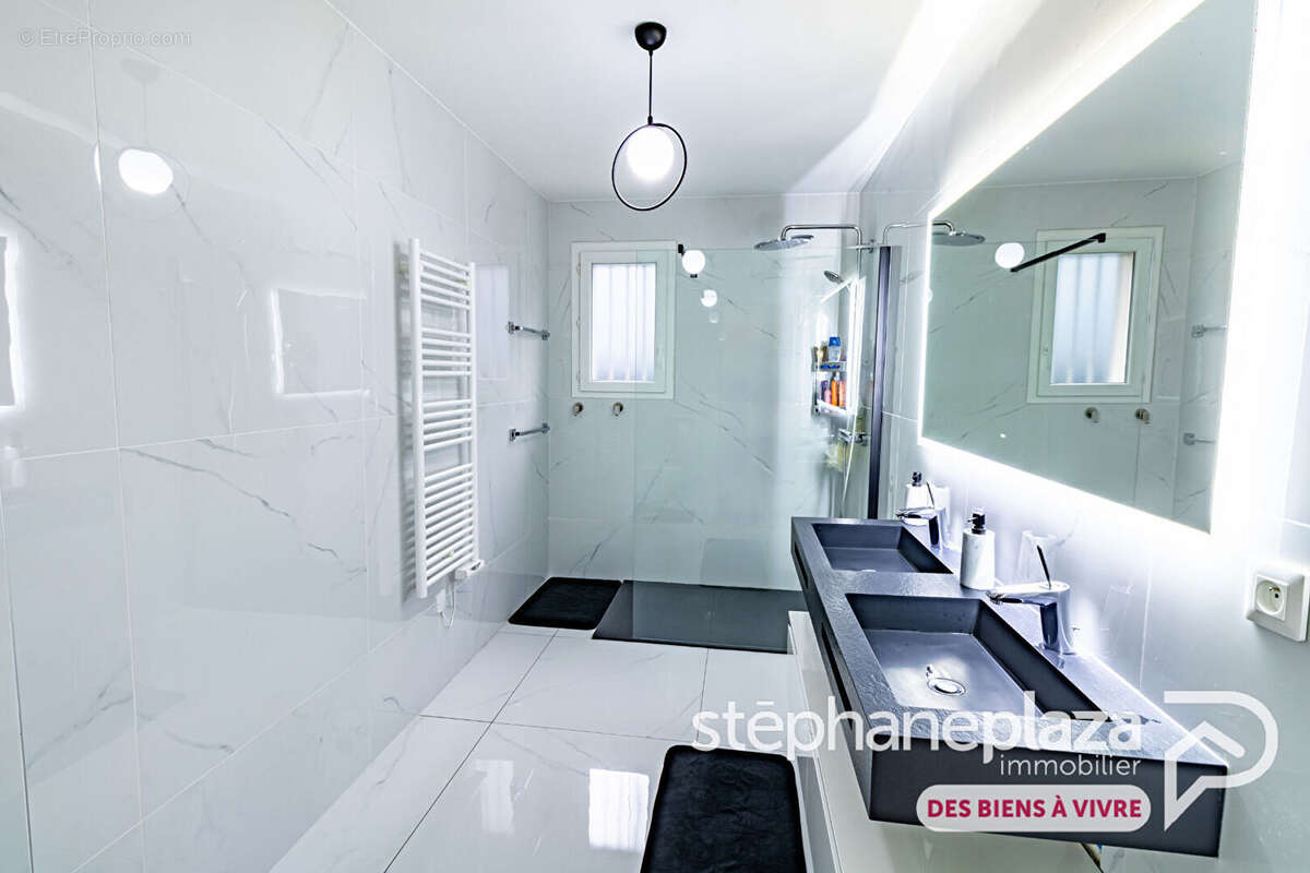 Maison à BOURG-EN-BRESSE