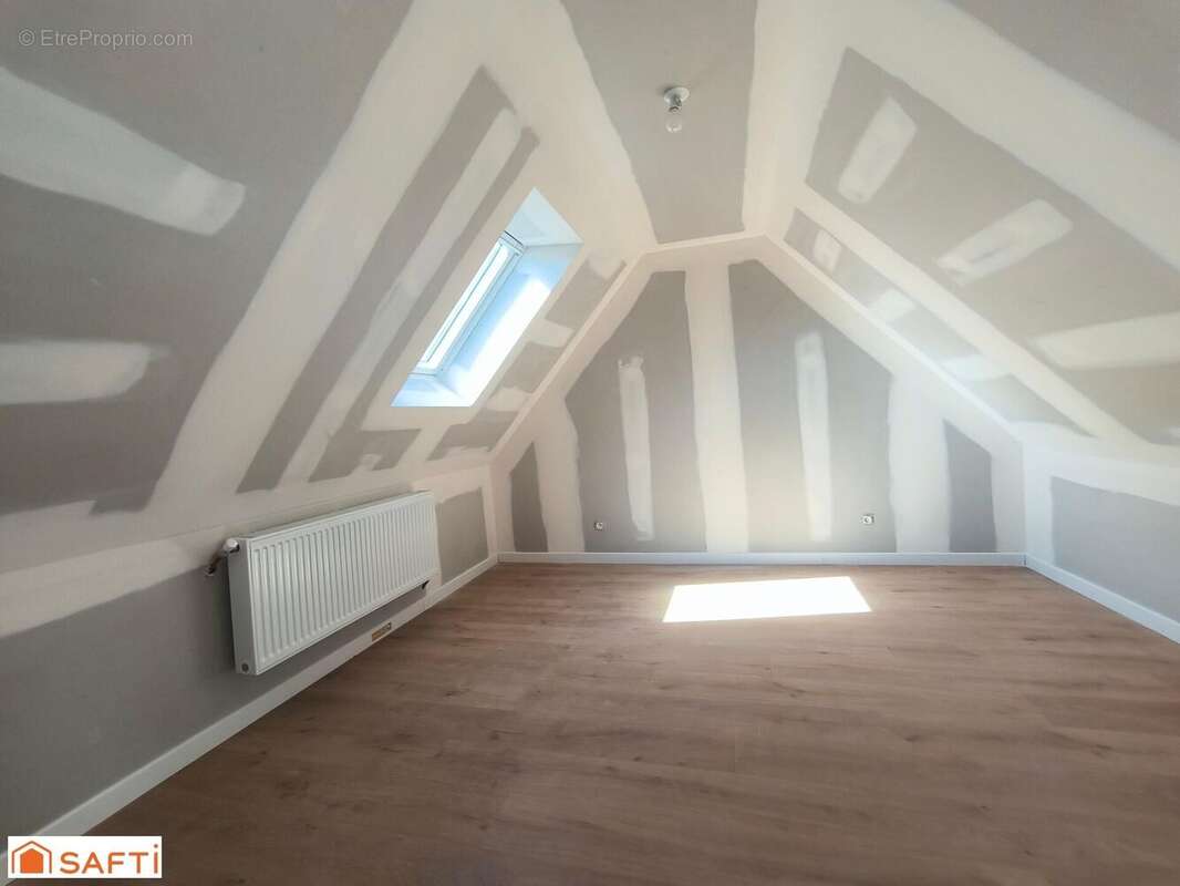 Maison 112 m² à Plounerin  - photo 9