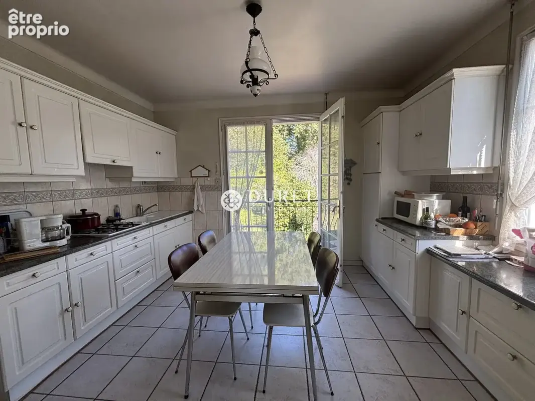 Maison 5 pièces 167 m² à vendre à Challans (85300) - photo 2