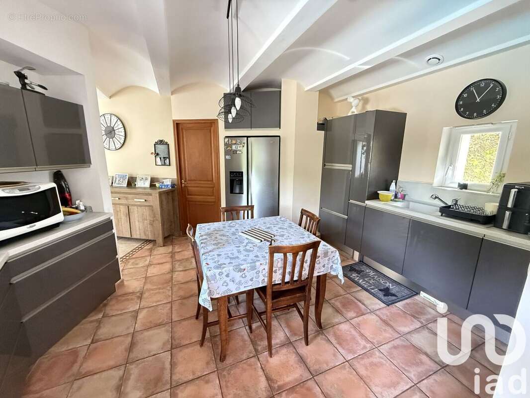 Maison 120 m² à Donzere  - photo 6