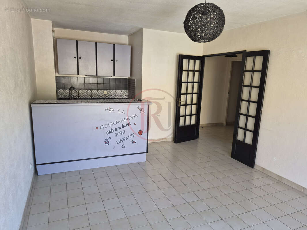 Appartement à LUNEL