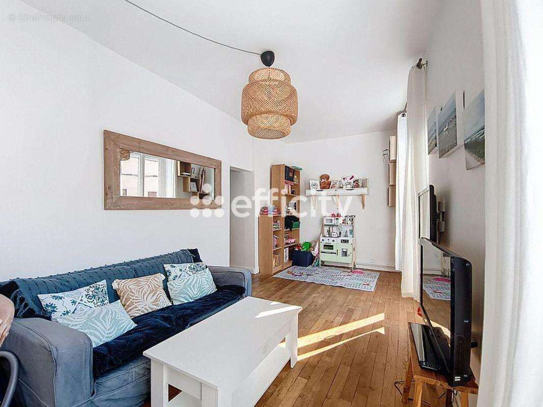 Appartement à TAVERNY