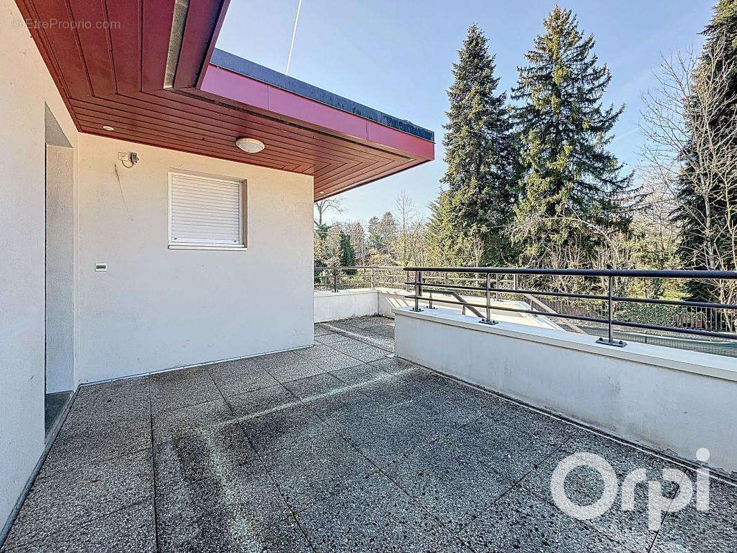 Appartement à REIGNIER