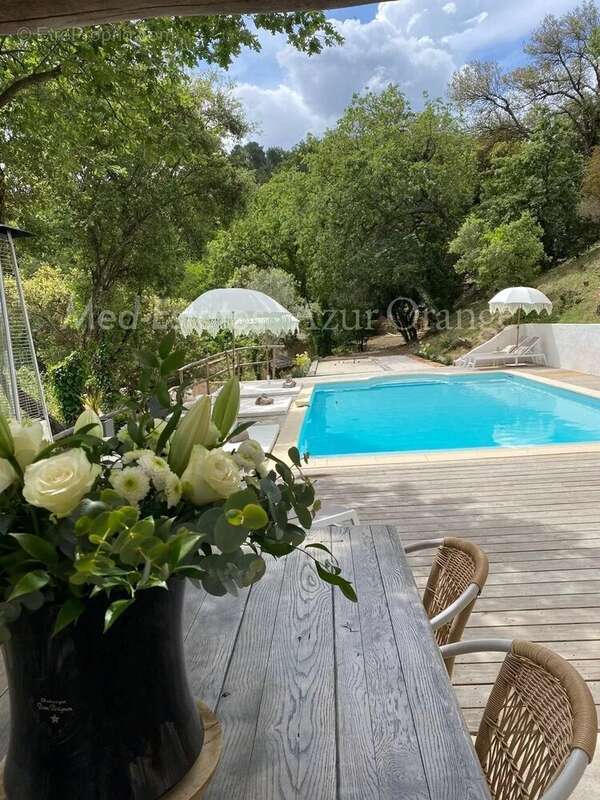 Maison à LA GARDE-FREINET