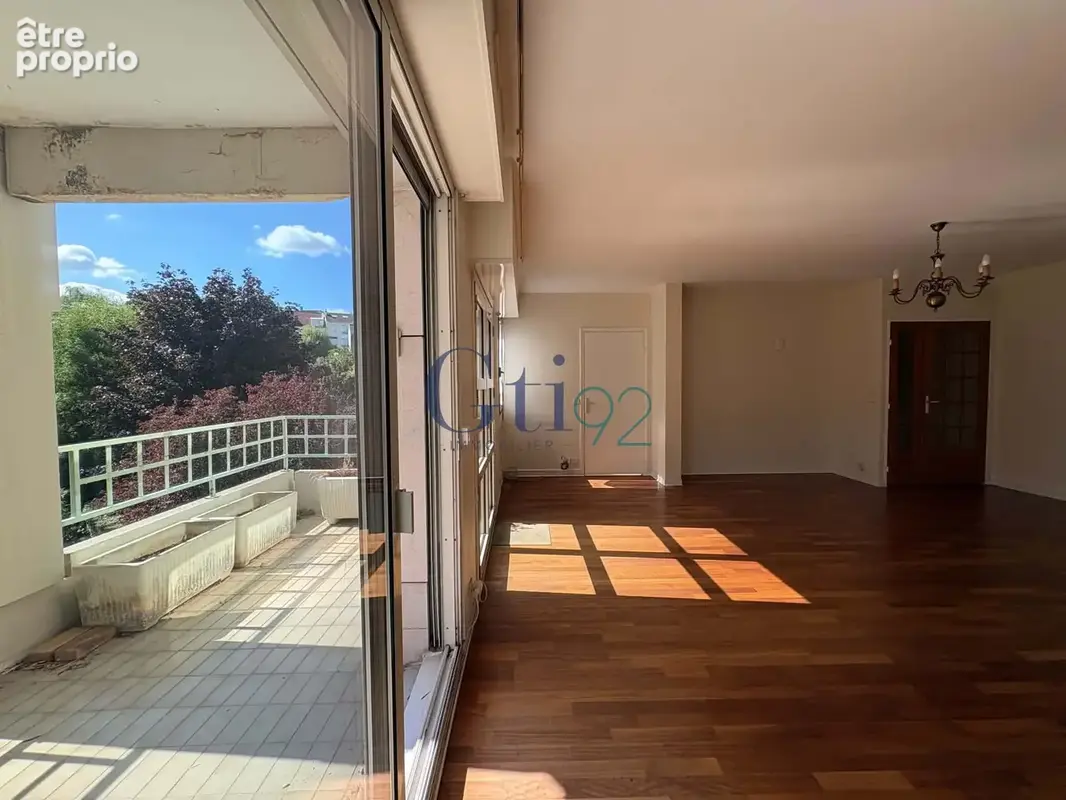 Agreable appartement spacieux et traversant - nombreux exterieurs - photo 2