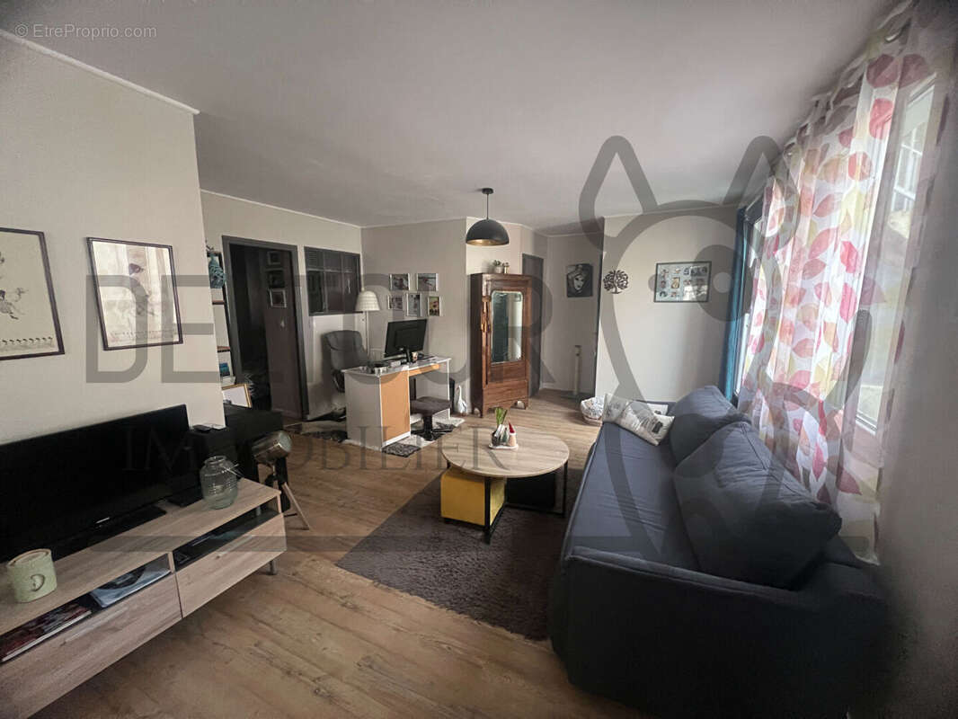 Appartement à REBAIS