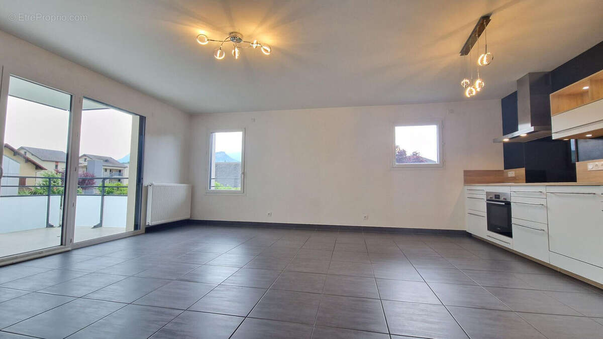 Appartement à BARBERAZ