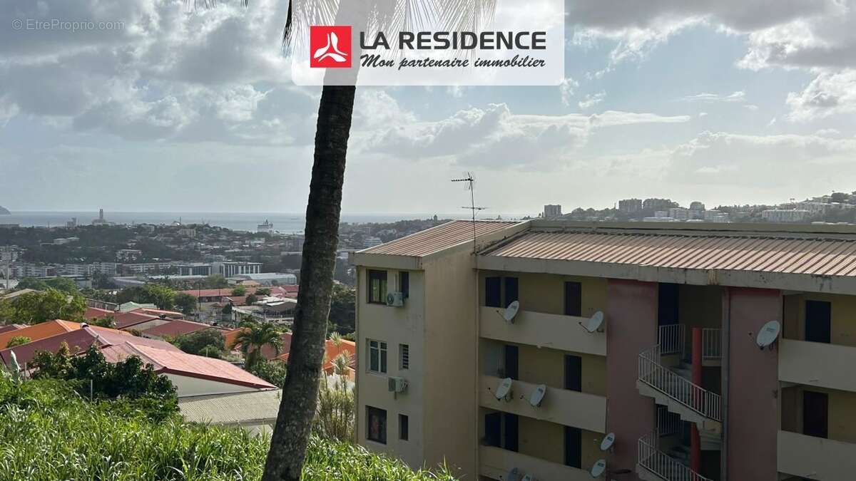 Terrain à FORT-DE-FRANCE