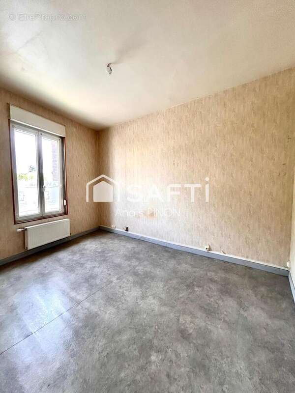 Photo 7 - Maison à SAINT-QUENTIN